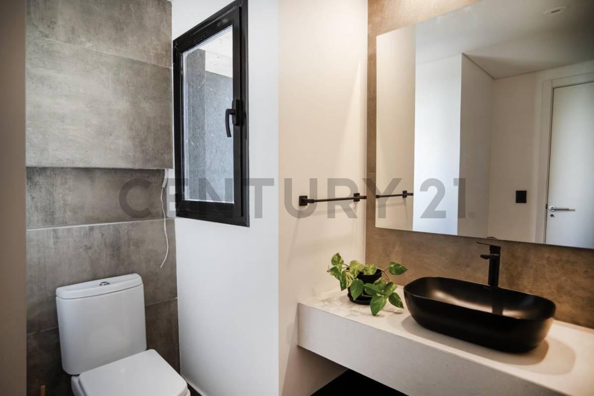 Foto de Casa 5 ambientes Barrio Pioneros Pinamar, imagen 2