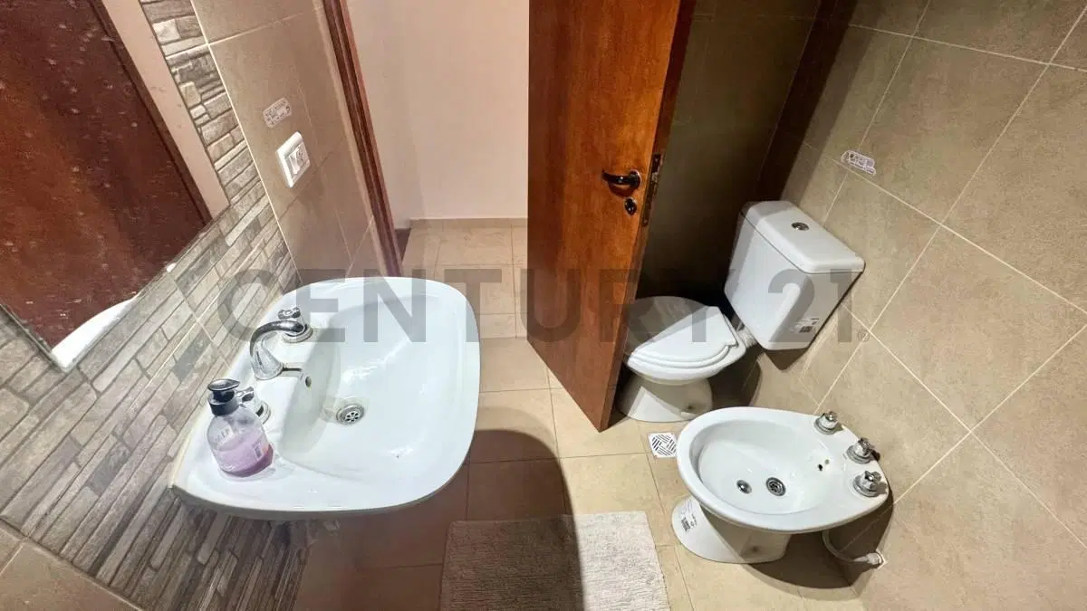 Dúplex en venta de 2 Dormitorios con Patio Parrilla y Cochera entre San Bernardo y Mar de Ajó 3