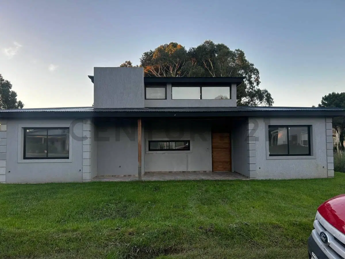 Venta Casa 5 ambientes Costa Esmeralda Barrio ecuestre 3