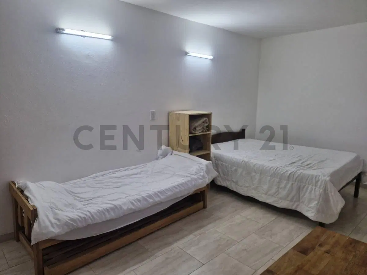 Alquiler anual en Villa Gesell Monoambiente en zona Centro 5