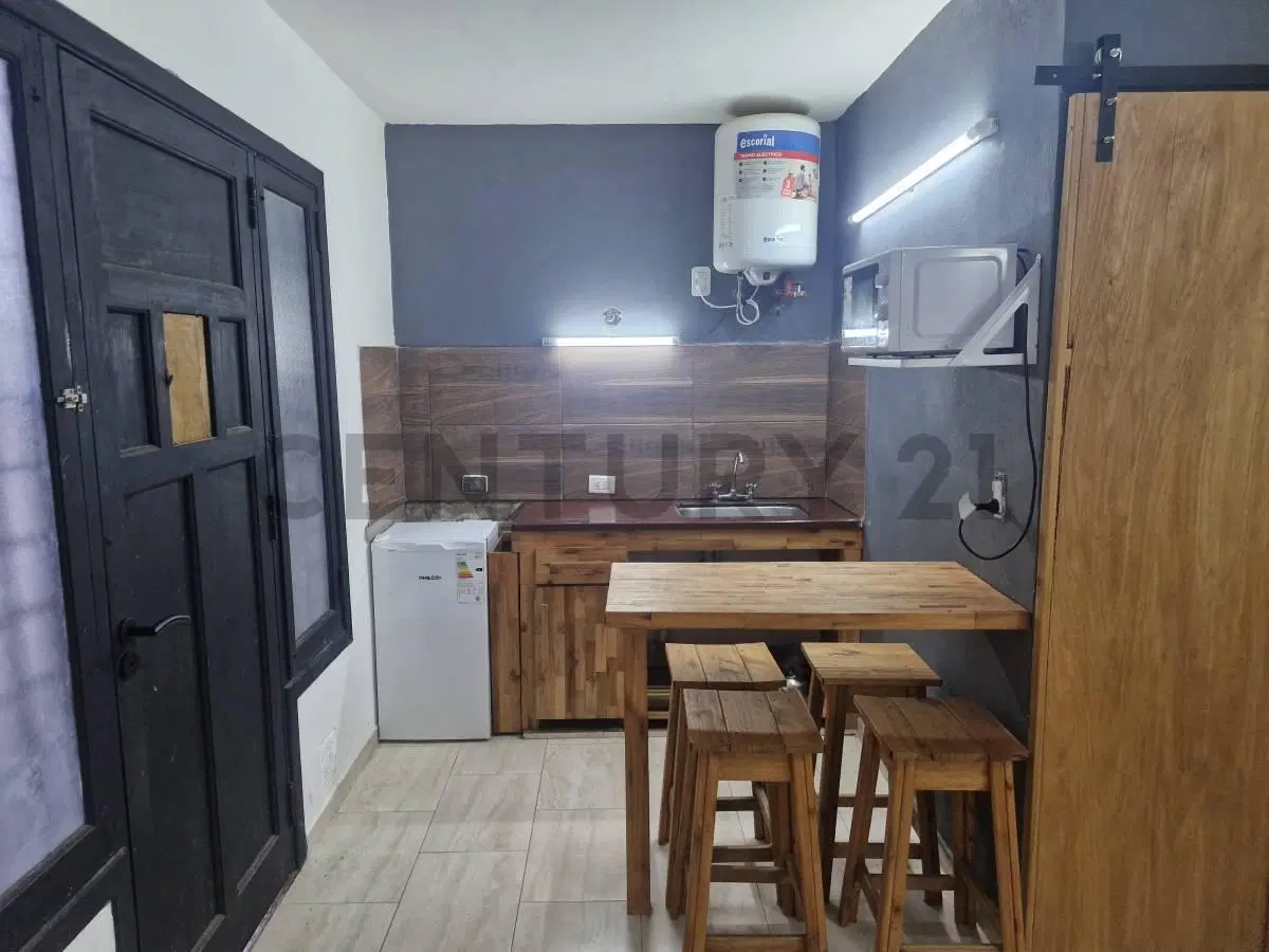 Alquiler anual en Villa Gesell Monoambiente en zona Centro 3