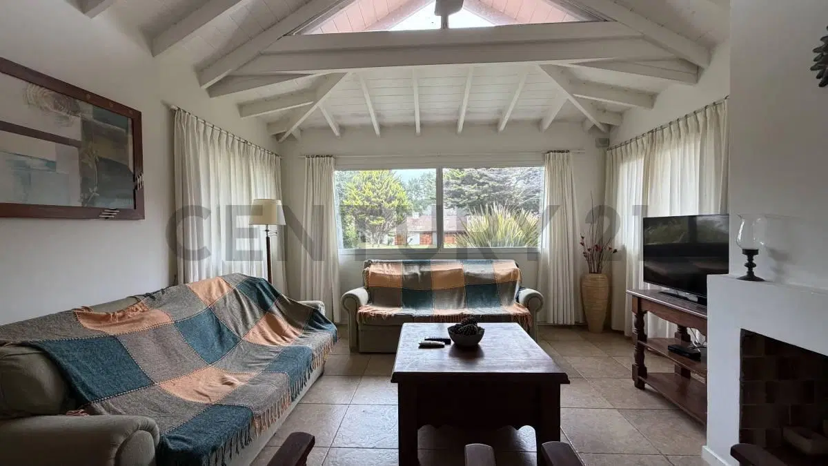 VENTA CASA EN PINAMAR NORTE 4 AMBIENTES A 300mtrs DEL MAR 4