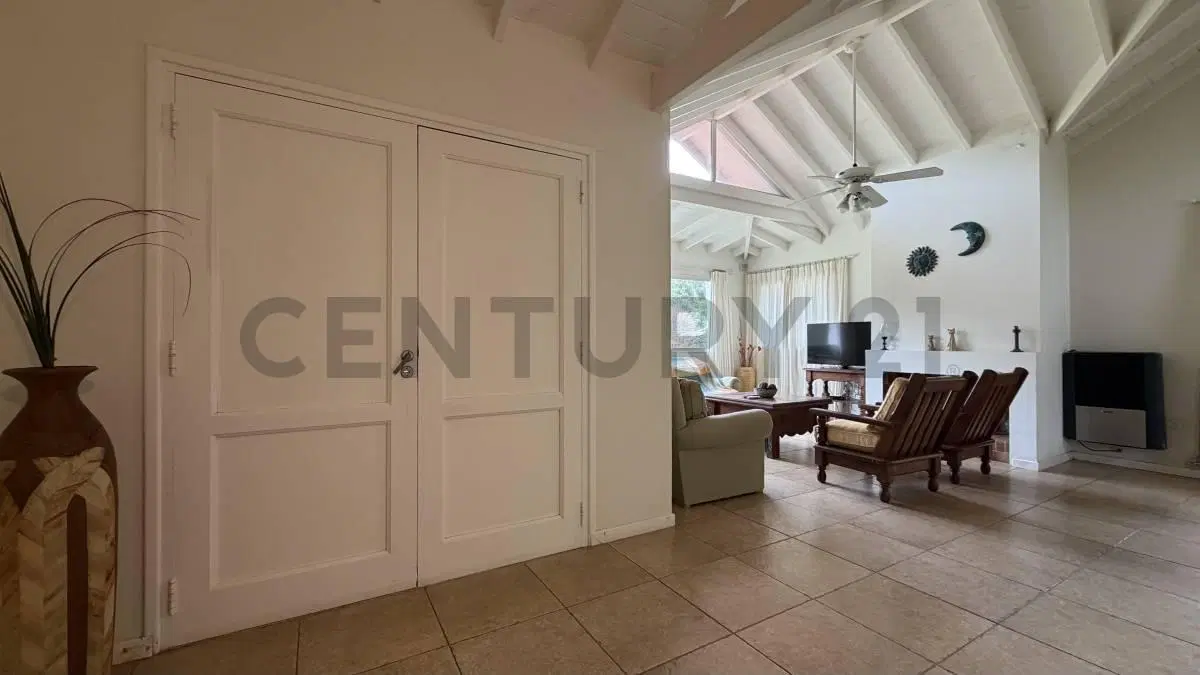 VENTA CASA EN PINAMAR NORTE 4 AMBIENTES A 300mtrs DEL MAR 2