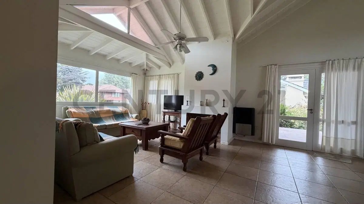 VENTA CASA EN PINAMAR NORTE 4 AMBIENTES A 300mtrs DEL MAR 5