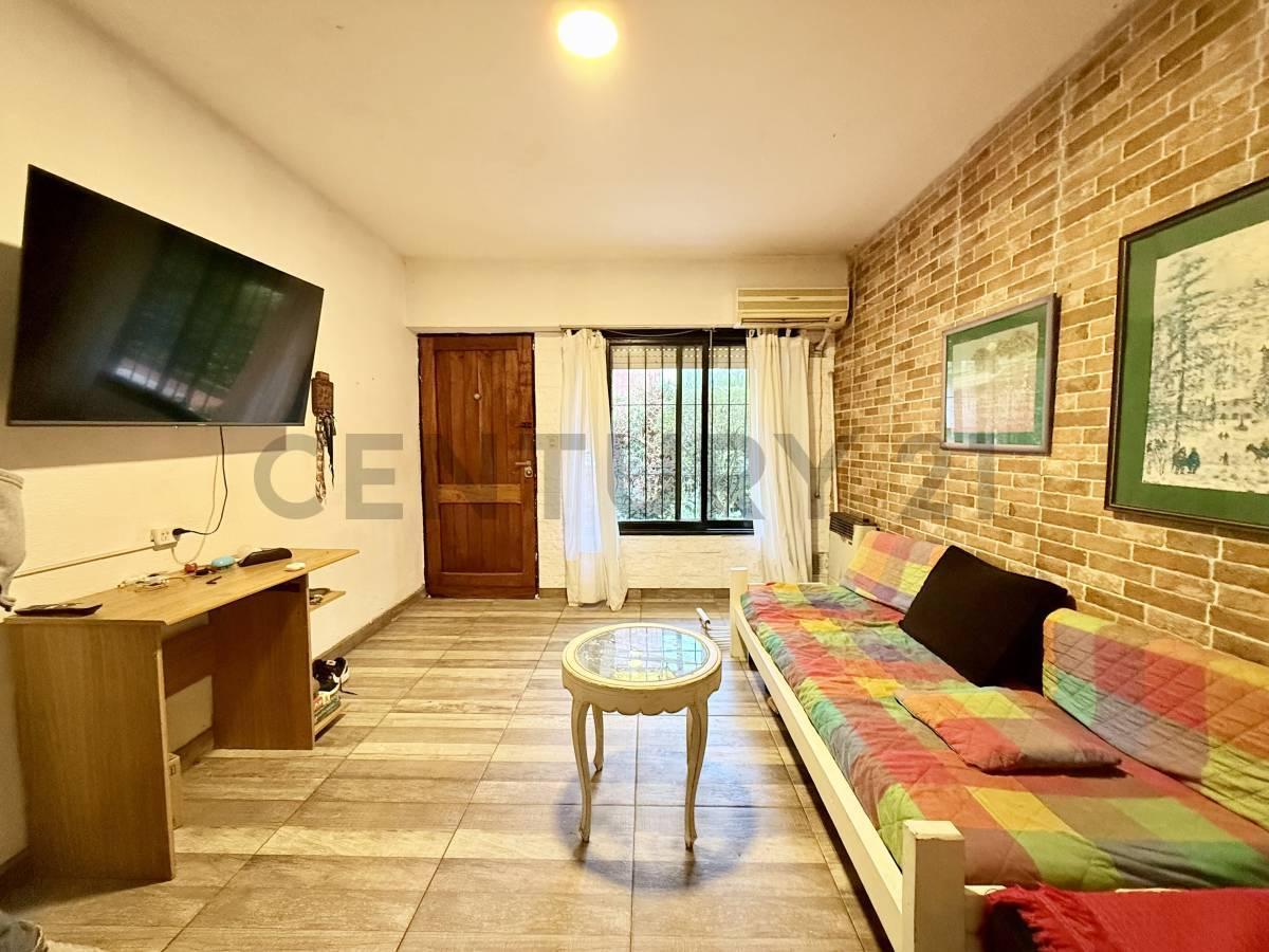 Foto de Duplex 4 Ambientes con cochera Centro de Pinamar, imagen 1