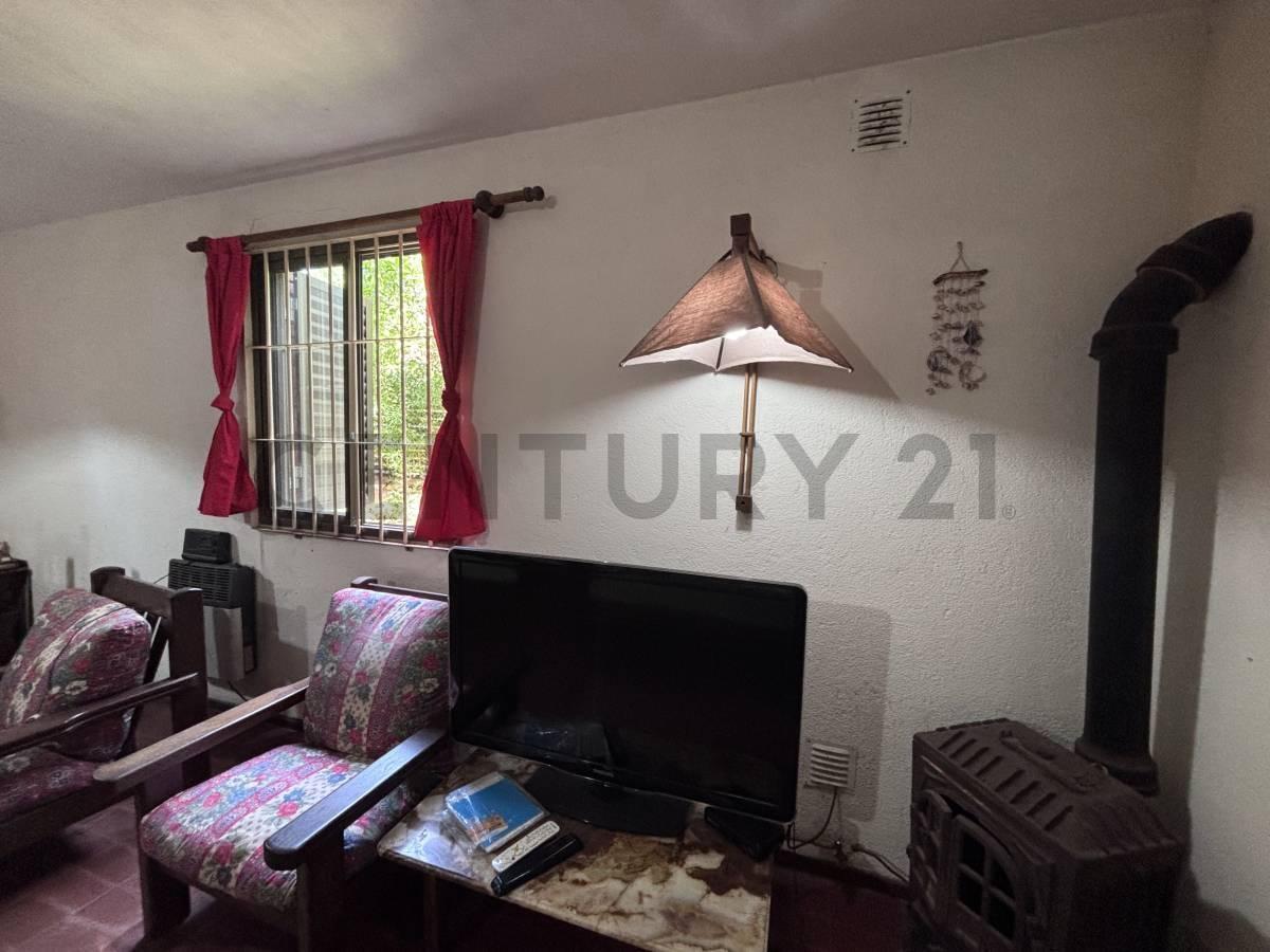 Foto de Departamento Tríplex en venta en Pinamar Zona Dúplex 3 ambientes apto, imagen 3