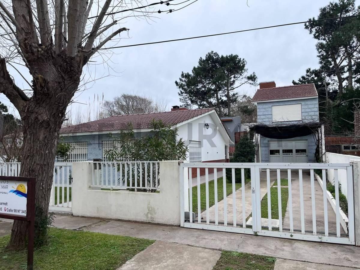Foto de VENTA/PERMUTA COMPLEJO DE DEPARTAMENTOS EN MAR DEL TUYU, imagen 1