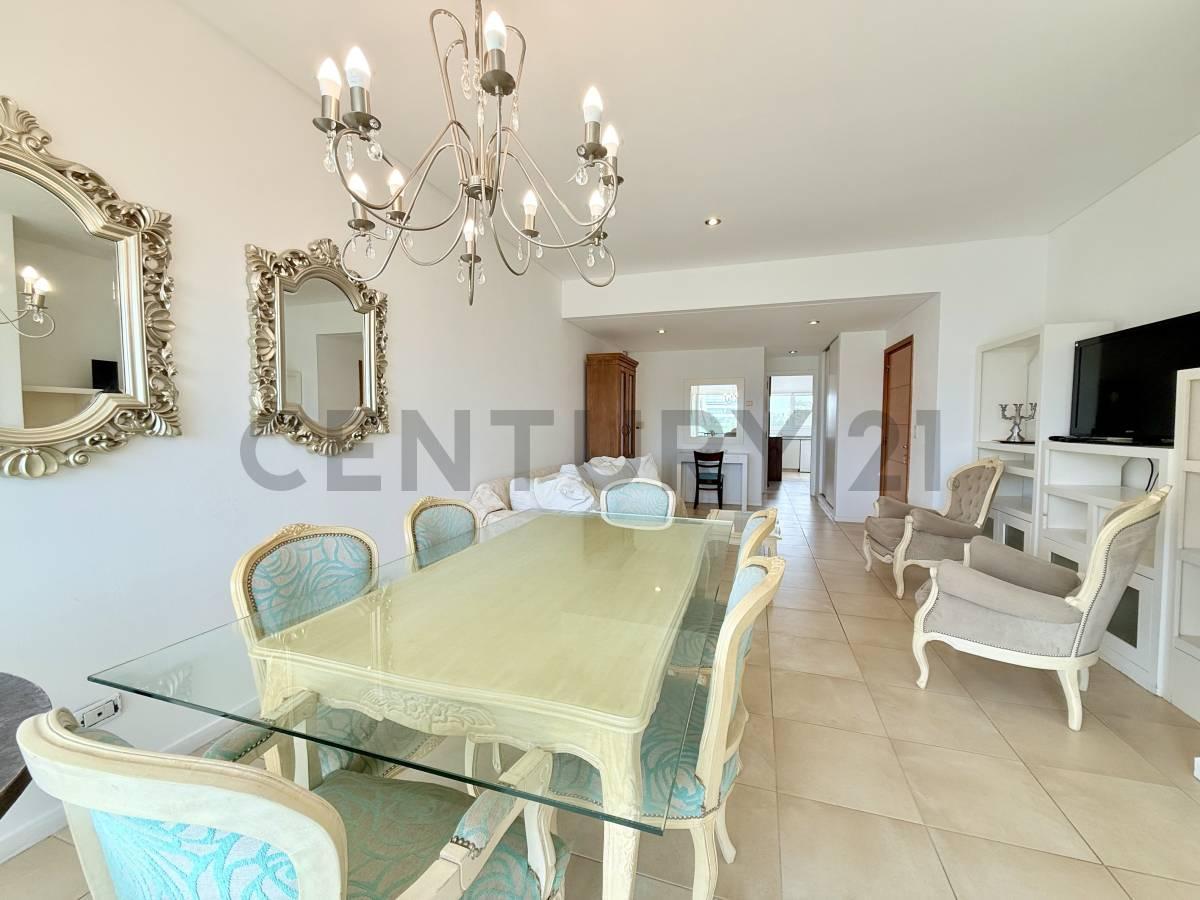 Foto de Departamento 4 Ambientes Villa de mar Pinamar, imagen 1