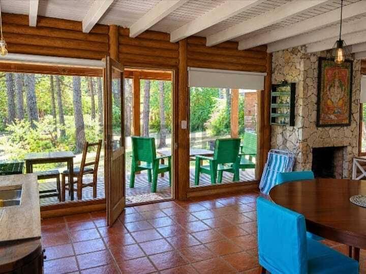 Foto de VENTA AMPLIA CASA DE 4 AMBIENTES MAR DE LAS PAMPAS, imagen 4