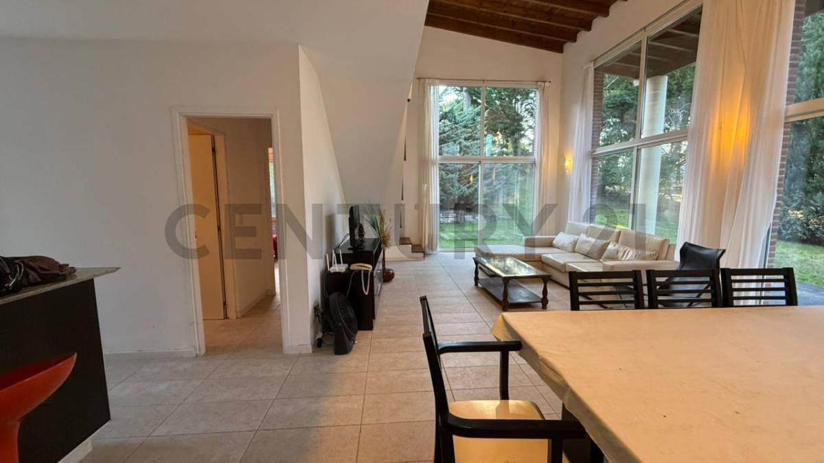 Foto de VENTA DE CASA BARRIO CERRADO PINAMAR, imagen 4