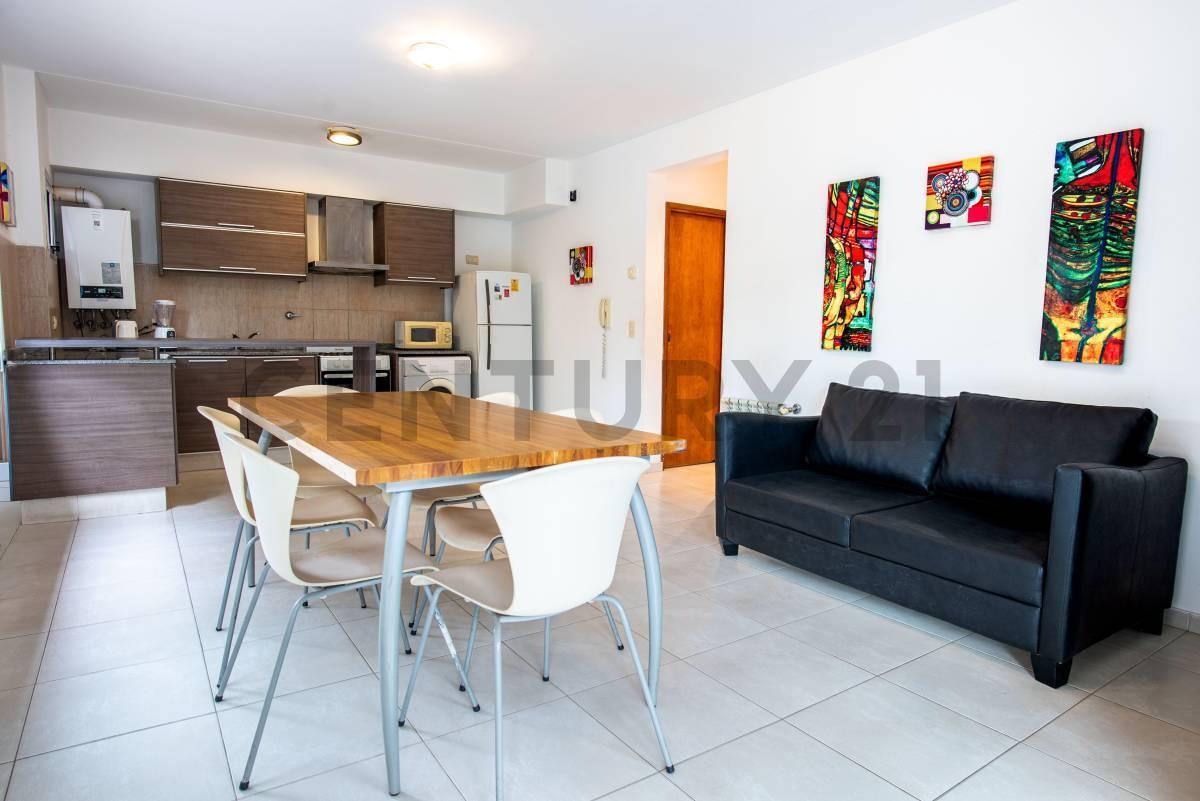 Foto de Departamento 3 ambientes con gas natural y cochera en zona residencial, imagen 1