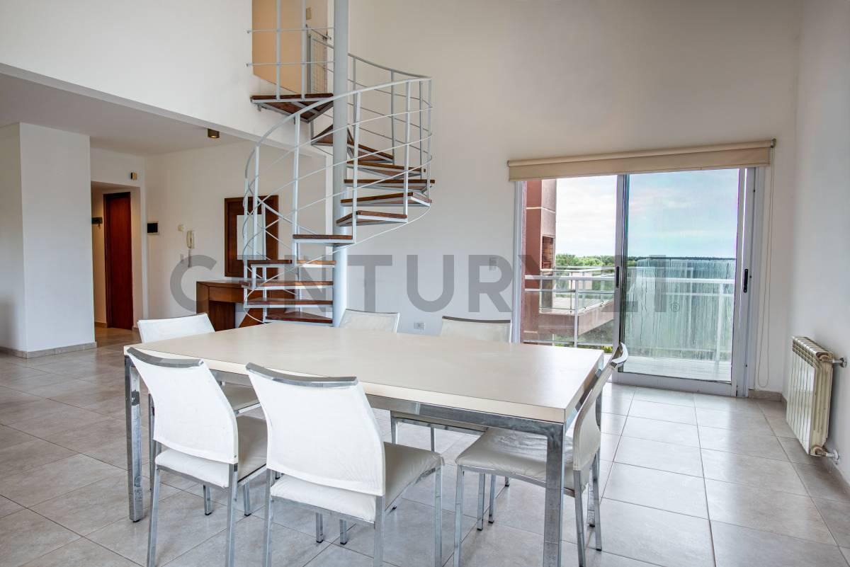 Foto de Departamento 4 ambientes con gas natural y cochera en zona residencial, imagen 4