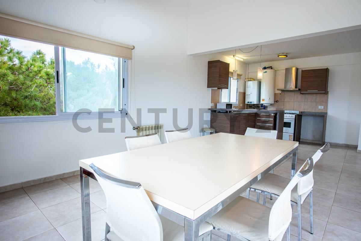 Foto de Departamento 4 ambientes con gas natural y cochera en zona residencial, imagen 5