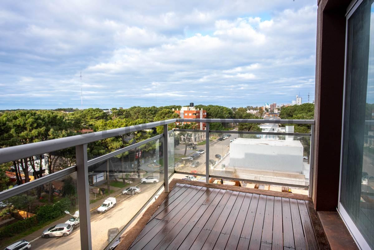 Foto de Departamento 4 ambientes con gas natural y cochera en zona residencial, imagen 1