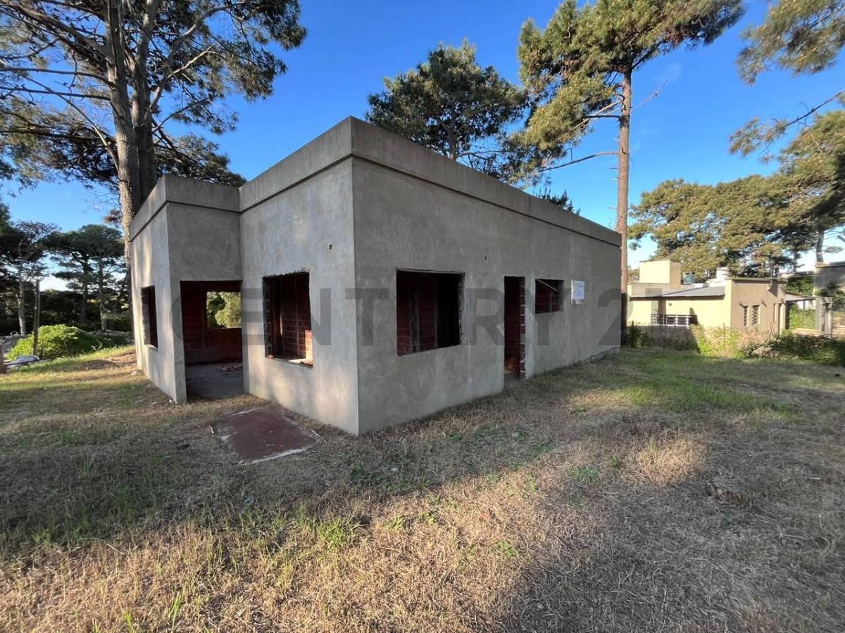 Foto de VENTA DE LOTE EN OSTENDE CON EDIFICACIÓN INICIADA, imagen 2