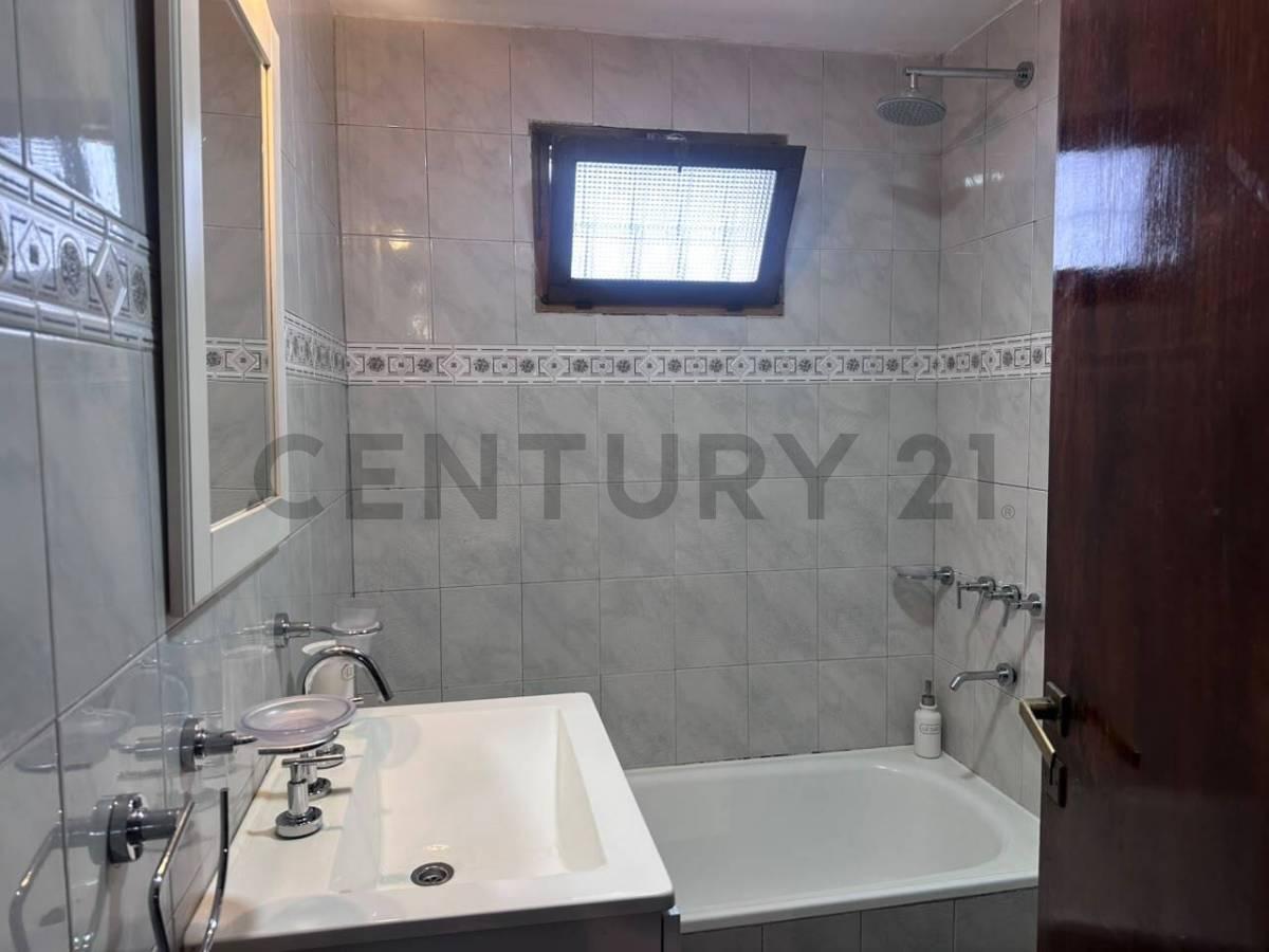 Foto de Casa en Venta de 3 Dormitorios en Ostende Excelente Ubicación, imagen 5