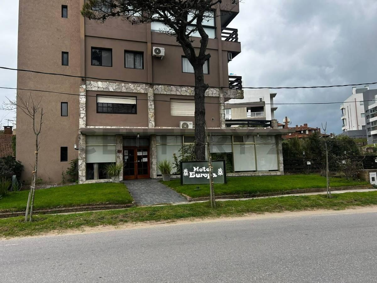 Foto de Hotel a la Venta en Mar de Ostende a metros del mar, imagen 3