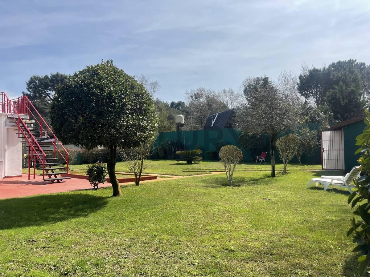 Foto de VENTA CASA 4 AMBIENTES CON JARDIN AGUAS VERDES, imagen 4