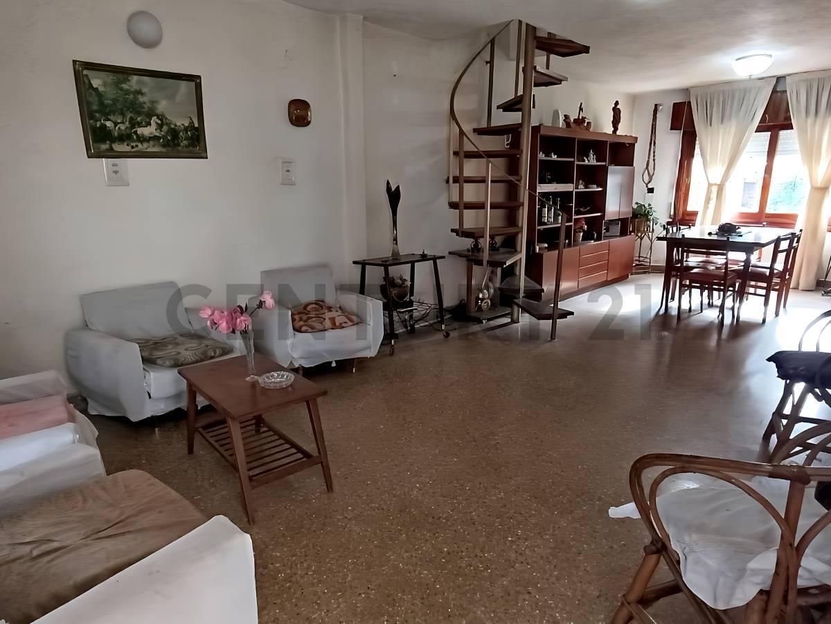 Foto de Casa en venta 5 ambientes en San Bernardo cochera y gas natural, imagen 4