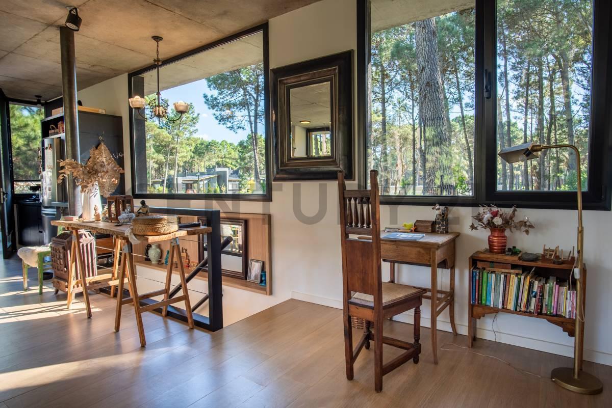 Foto de CASA EN VENTA 5 AMBIENTES ISLA DEL GOLF PINAMAR, imagen 2