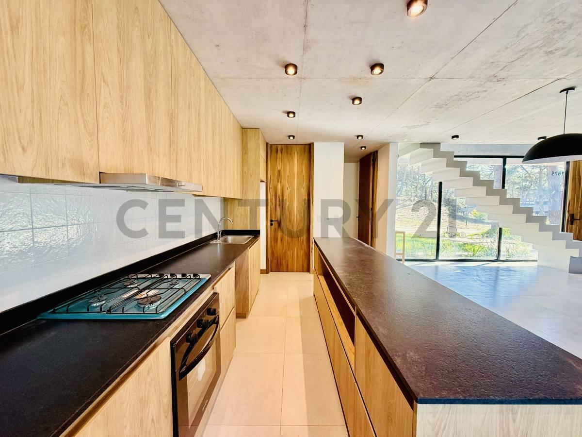 Foto de CASA VENTA BARRIO PIONEROS 4 AMBIENTES CON PILETA PINAMAR, imagen 4