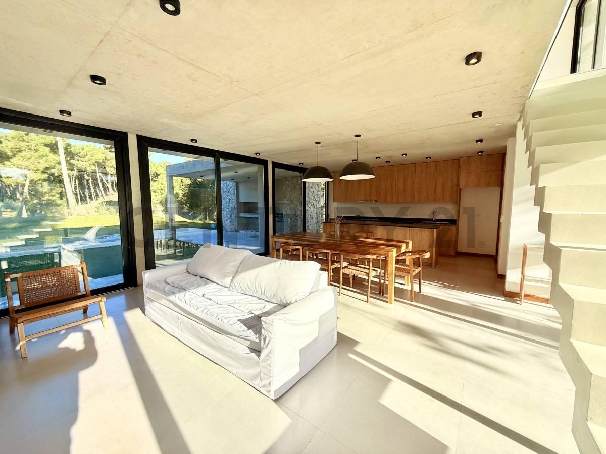 Foto de CASA VENTA BARRIO PIONEROS 4 AMBIENTES CON PILETA PINAMAR, imagen 5