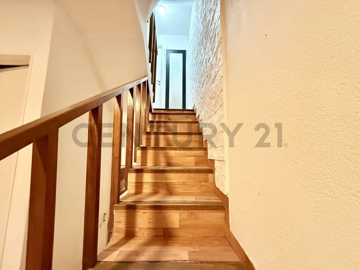 Foto de Duplex 4 Ambientes con cochera Centro de Pinamar, imagen 3