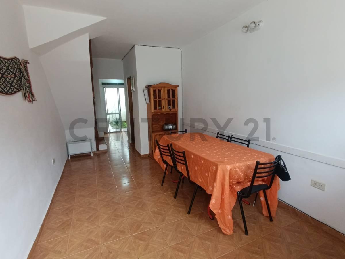Foto de Venta de casa 3 ambientes con cochera y jardín a metros mar en Mar del, imagen 1