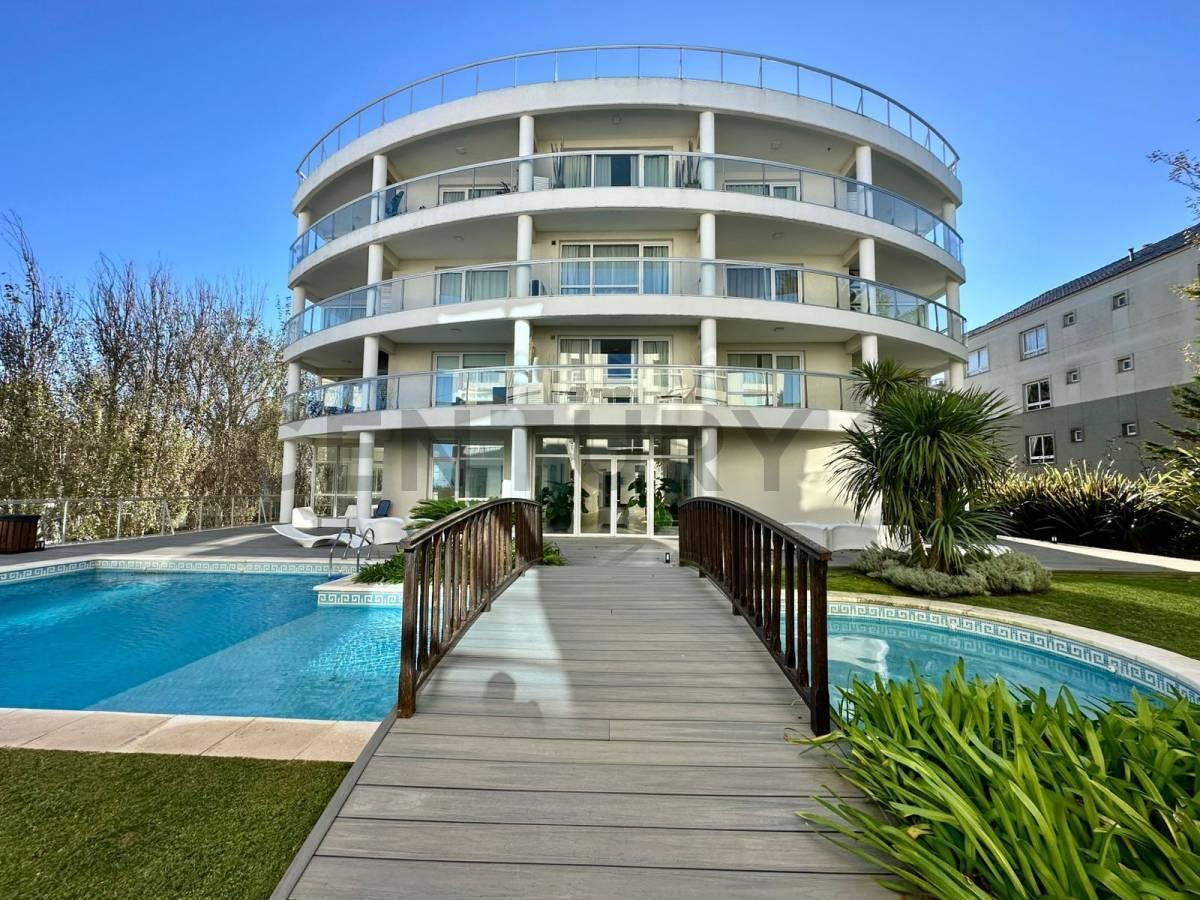 Foto de Departamento en venta Cariló con salida directa al mar, imagen 2