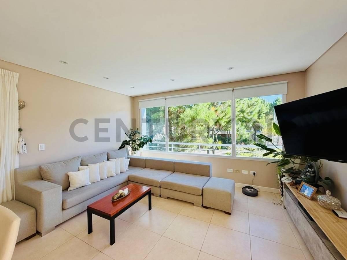 Foto de CASA 5 AMBIENTES CON PISCINA EN LA HERRADURA PINAMAR, imagen 1