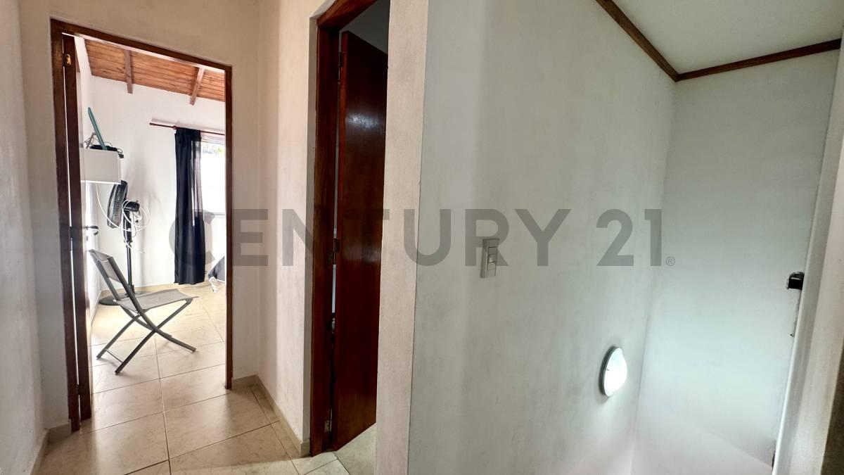 Foto de Dúplex en venta de 2 Dormitorios con Patio Parrilla y Cochera entre San, imagen 3