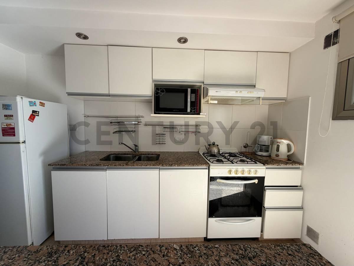 Foto de VENTA DE DEPARTAMENTO 3 AMBIENTES LAS GAVIOTAS MAR AZUL, imagen 5