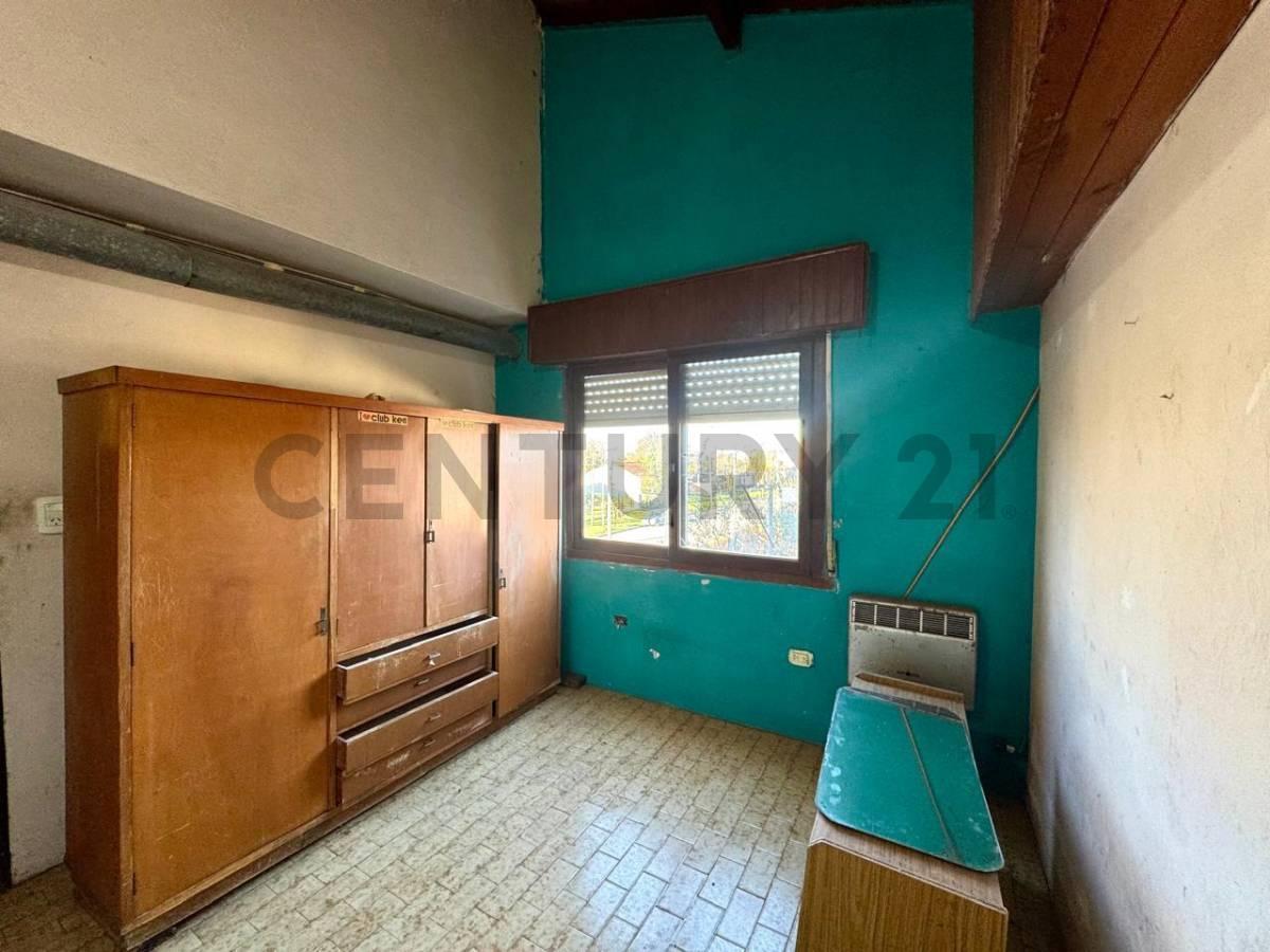 Foto de Local comercial con vivienda 2 dormitorios y garage Santa Teresita, imagen 2