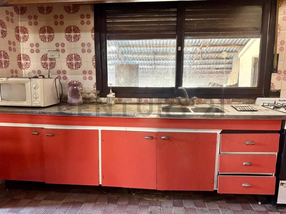 Foto de Local comercial con vivienda 2 dormitorios y garage Santa Teresita, imagen 5