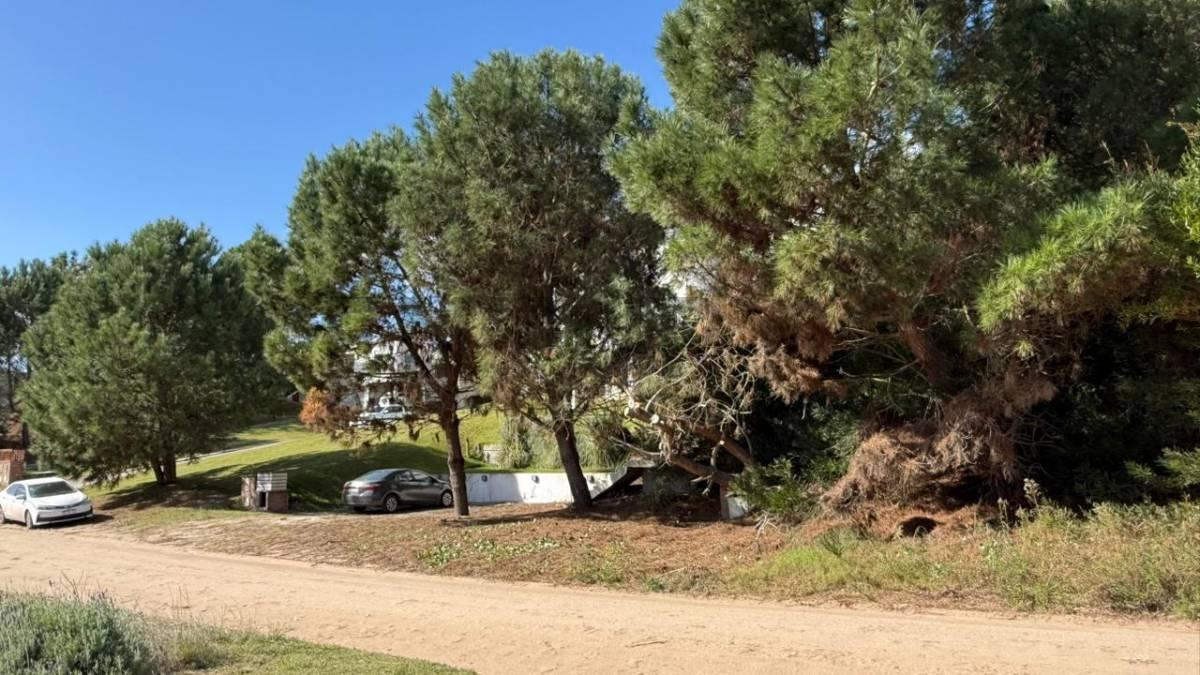 Foto de VENTA LOTE COSTA ESMERALDA BARRIO DEPORTIVA, imagen 1