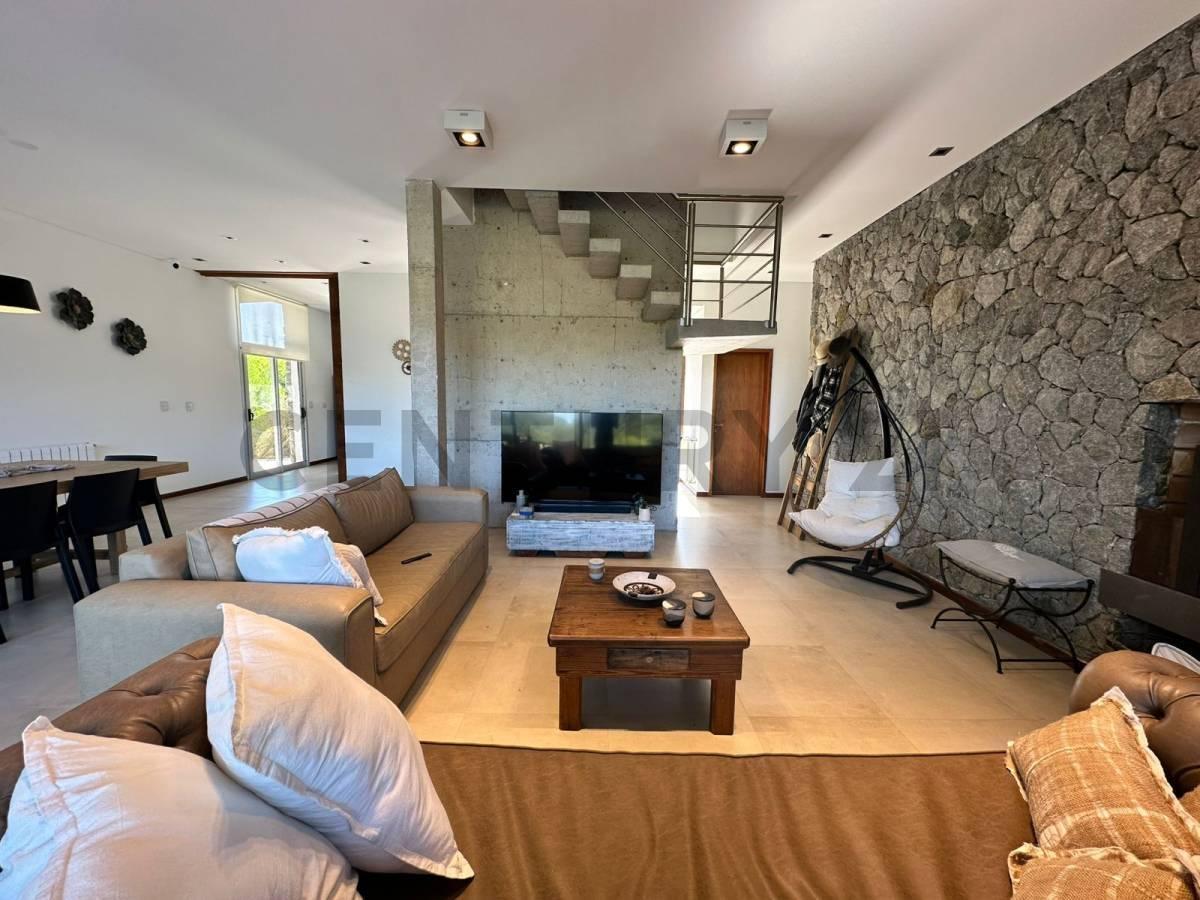 Foto de Casa 5 ambientes en venta Costa Esmeralda Golf I, imagen 5