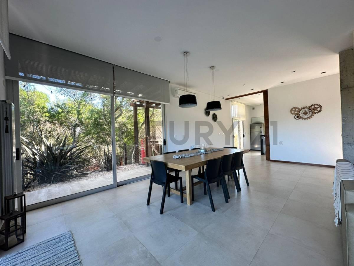 Foto de Casa 5 ambientes en venta Costa Esmeralda Golf I, imagen 4