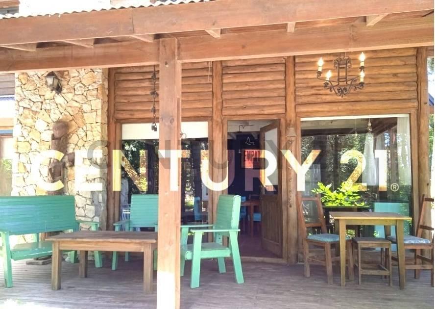 Foto de VENTA AMPLIA CASA DE 4 AMBIENTES MAR DE LAS PAMPAS, imagen 1
