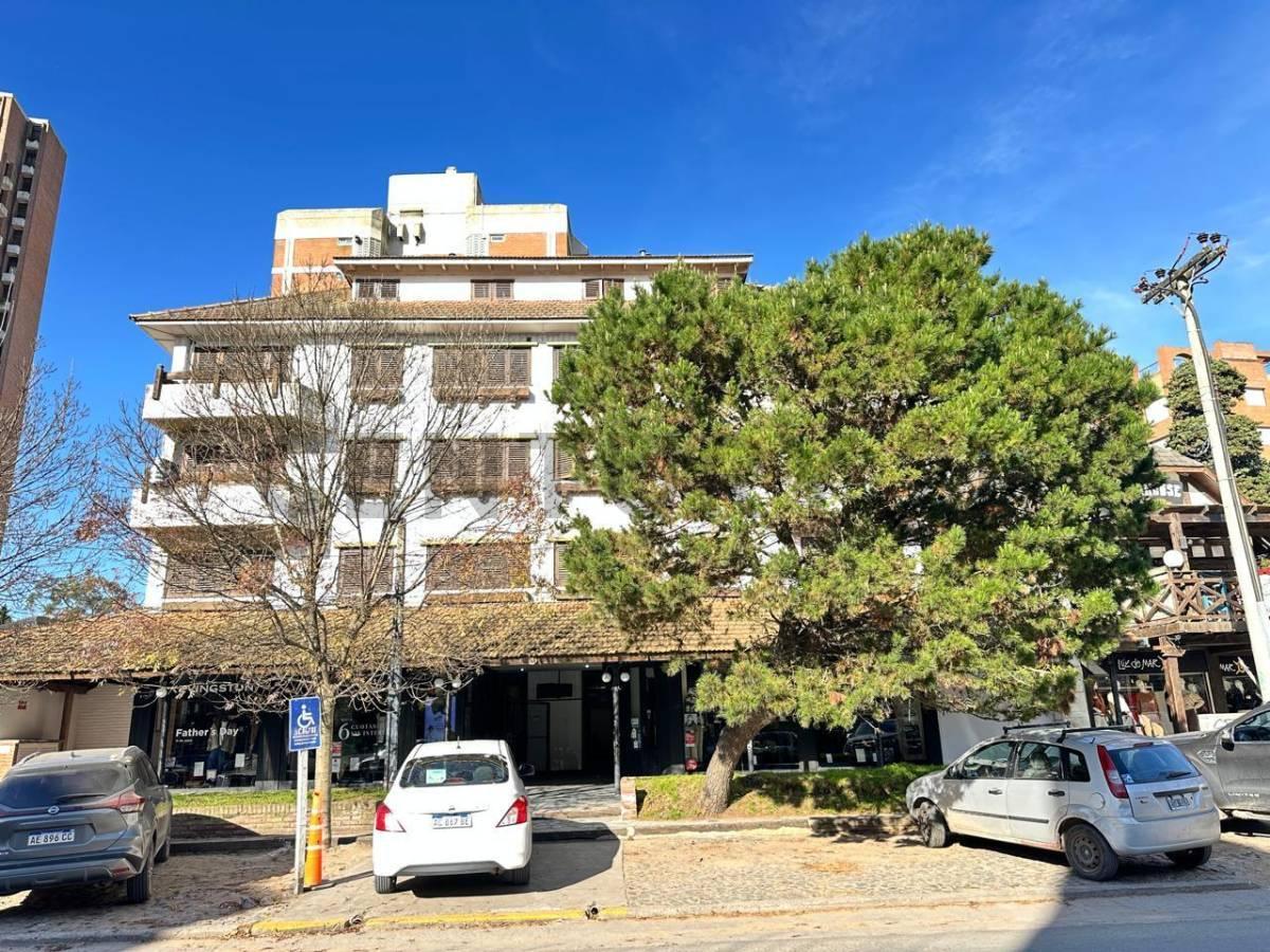 Foto de Venta local Pinamar Centro, imagen 1
