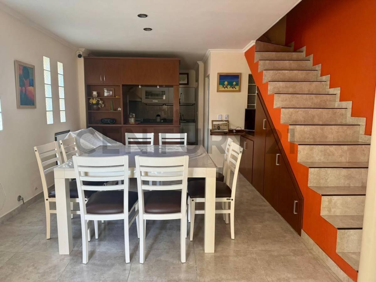 Foto de Casa Dúplex 2 Dormitorios y cochera en Costa Azul, imagen 3