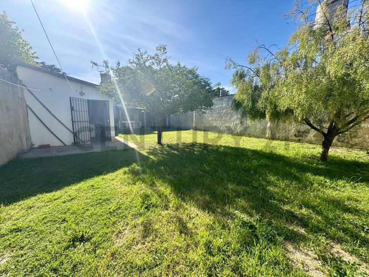 Foto de 2 Departamentos en venta con cochera y parque Santa Teresita, imagen 1