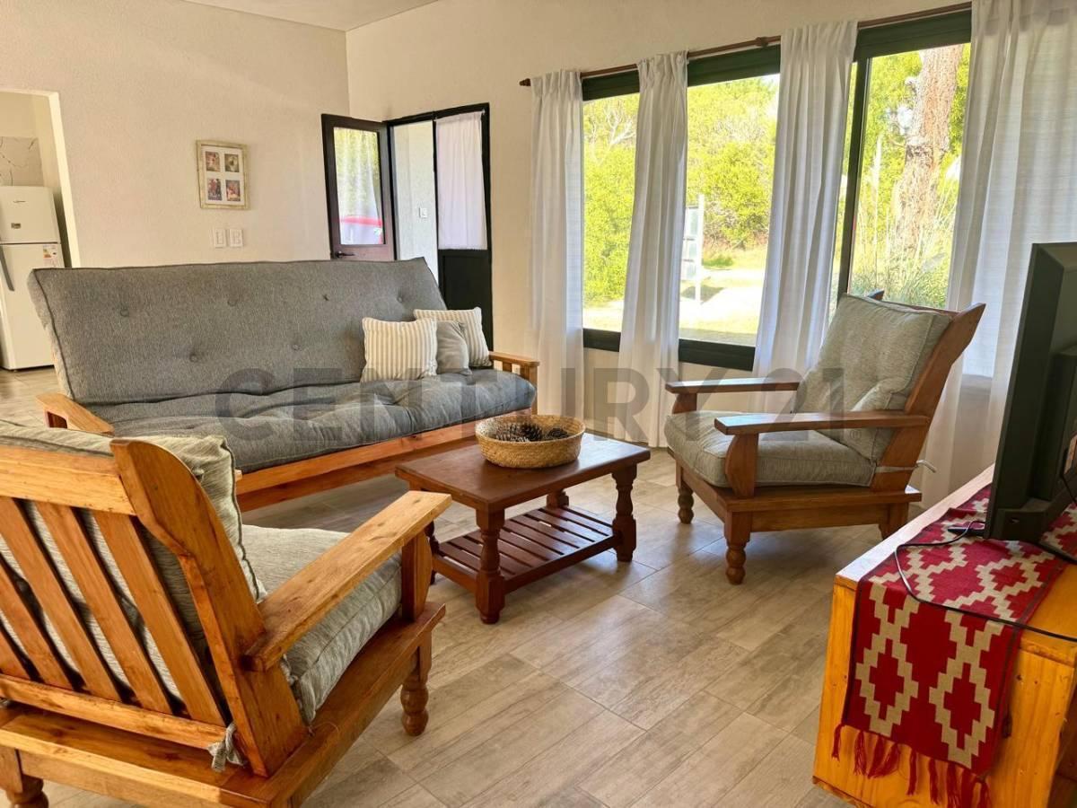 Foto de Venta casa moderna 3 ambientes en Punta Médanos, imagen 1