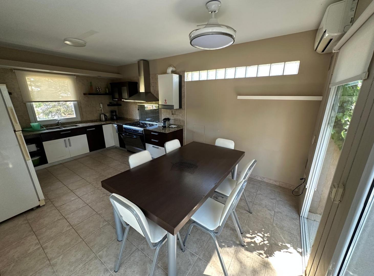 Foto de CASA EN ALQUILER A 2 CUADRAS DEL MAR - Pinamar, imagen 5