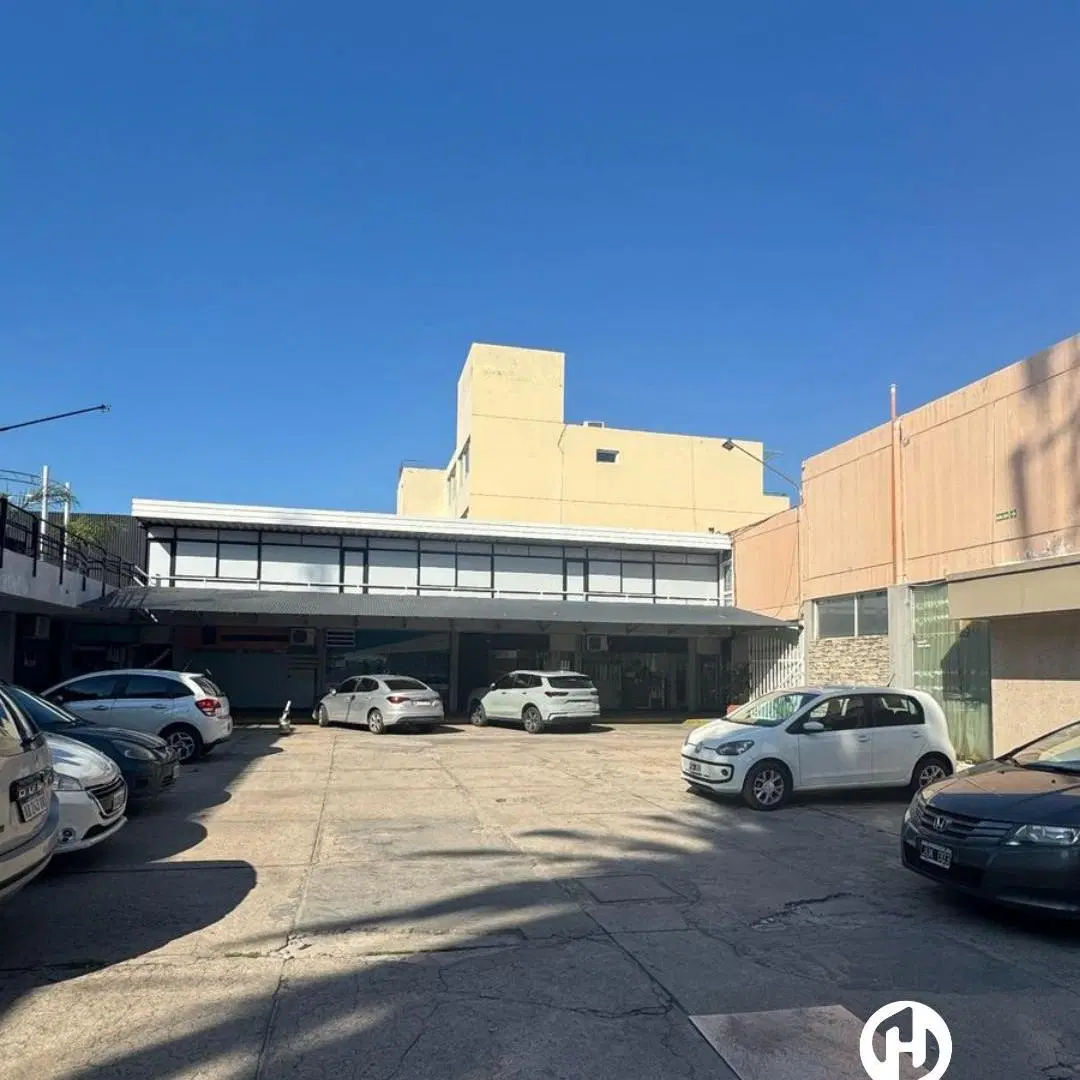 ALQUILER Local Comercial Galeria Precedo 5