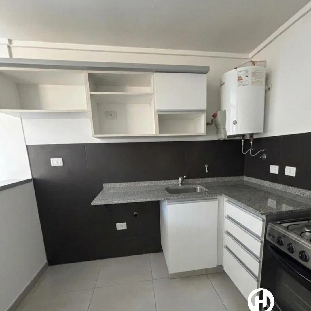 Bº Centro - Alquiler Dpto 2 Dorm 2 Baños 4