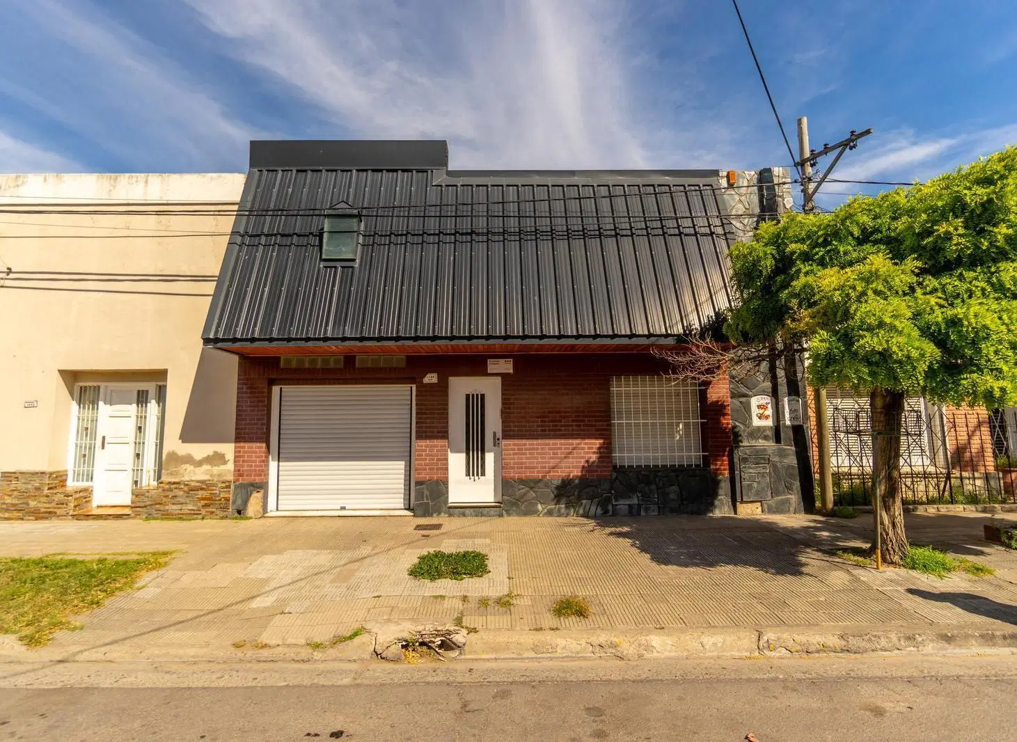 VENTA casa de tres dormitorios Barrio Noroeste. Apta crédito 5