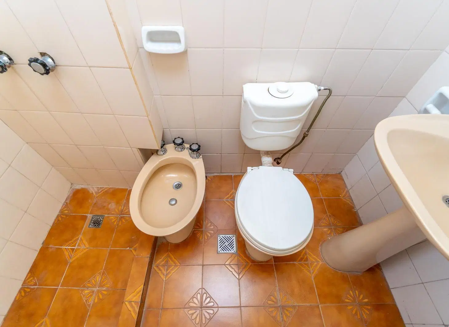 VENTA CASA IDEAL PARA EMPRENIDMIENTO EN EL CENTRO DE BAHIA BLANCA 5