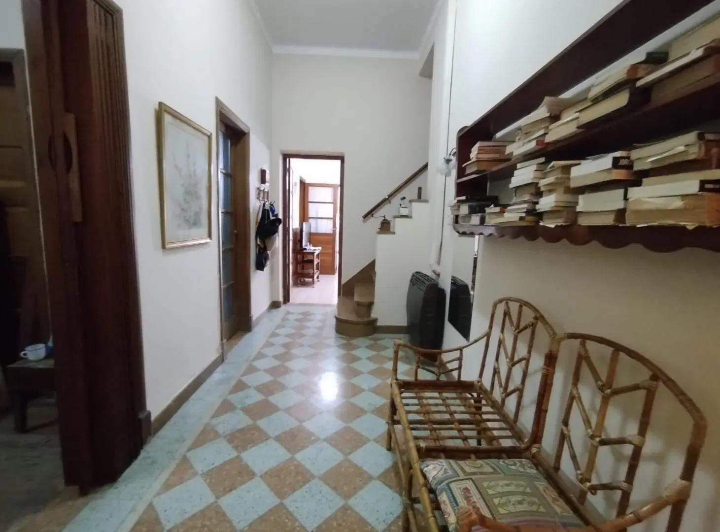 VENTA Casa céntrica 3/4 dormitorios ideal para oficinas/consultorios. Apto crédito 4