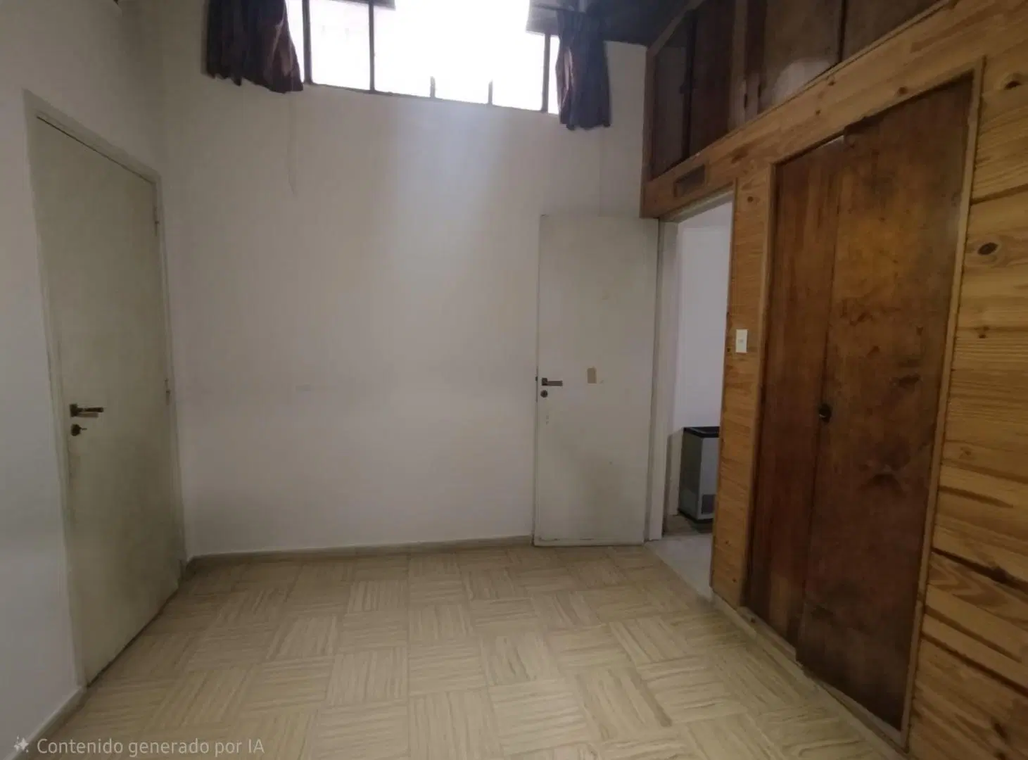 VENTA Casa céntrica 3/4 dormitorios ideal para oficinas/consultorios. Apto crédito 2
