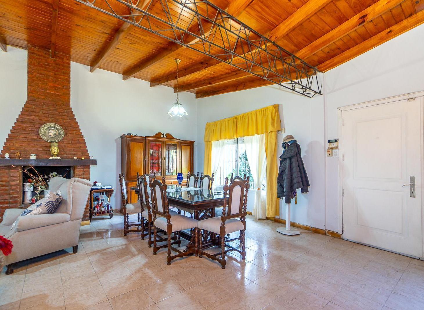 Foto de Casa sobre gran lote parquizado en Villa Hardingreen, imagen 5